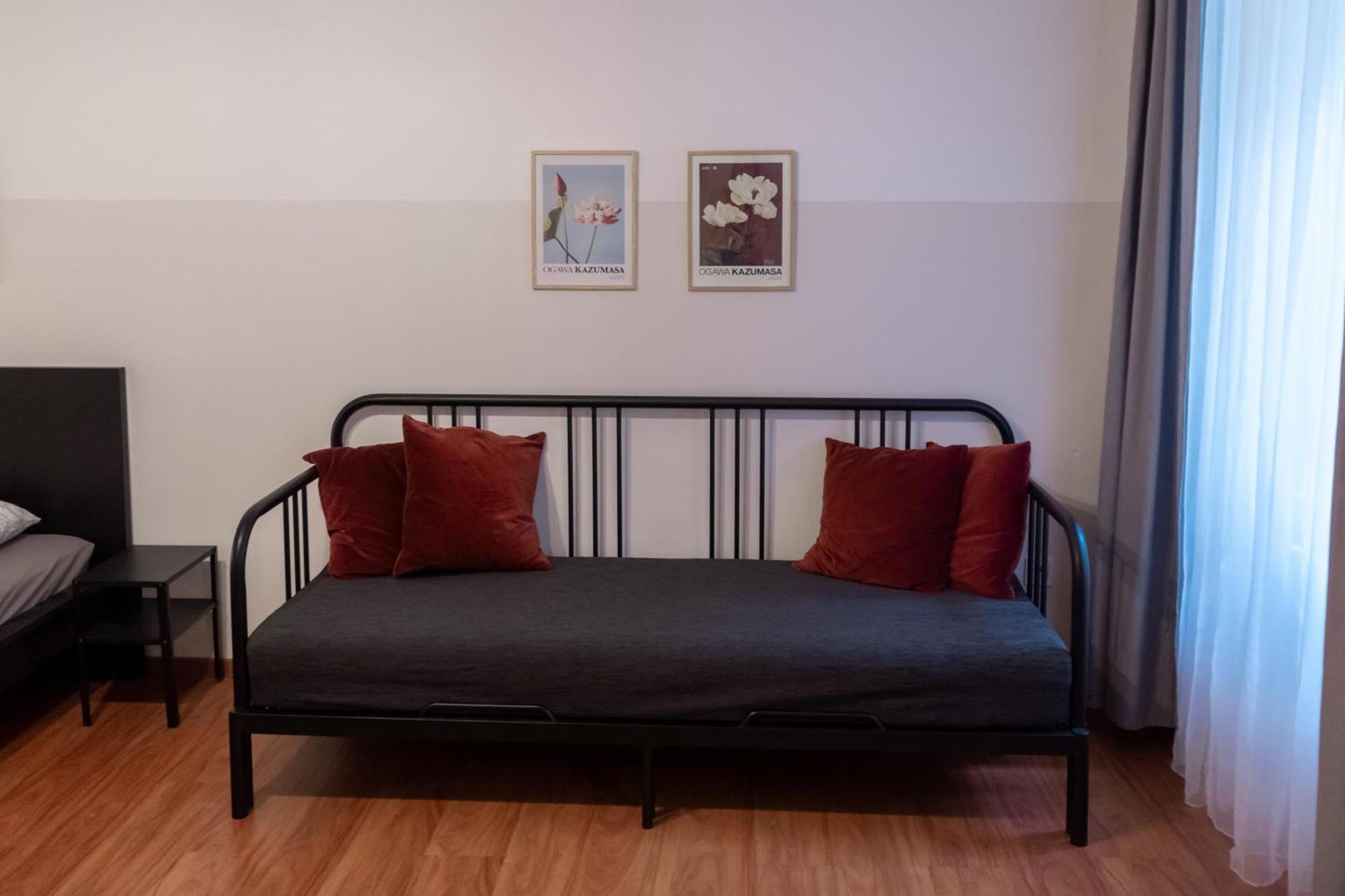 Cozy Apartment In Akacfa Street Budapest Esterno foto
